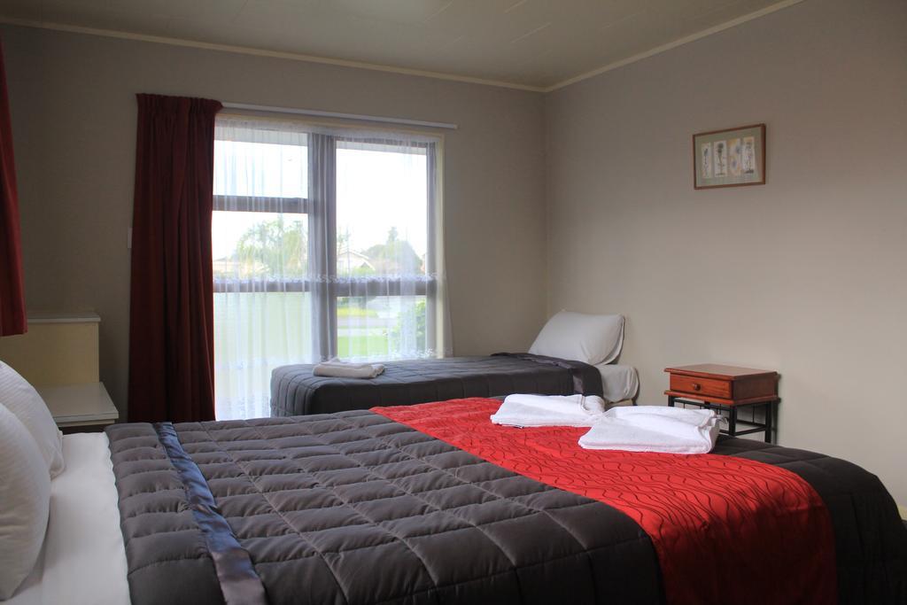 Coronation Court Motel Νιου Πλύμουθ Εξωτερικό φωτογραφία