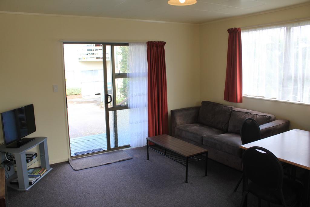 Coronation Court Motel Νιου Πλύμουθ Εξωτερικό φωτογραφία